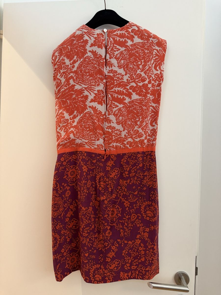 Gucci Vestiti: Robe Gucci fleurie soie taille 38  – Usato da La Croix-de-Rozon venduto da ben_9qlz 1