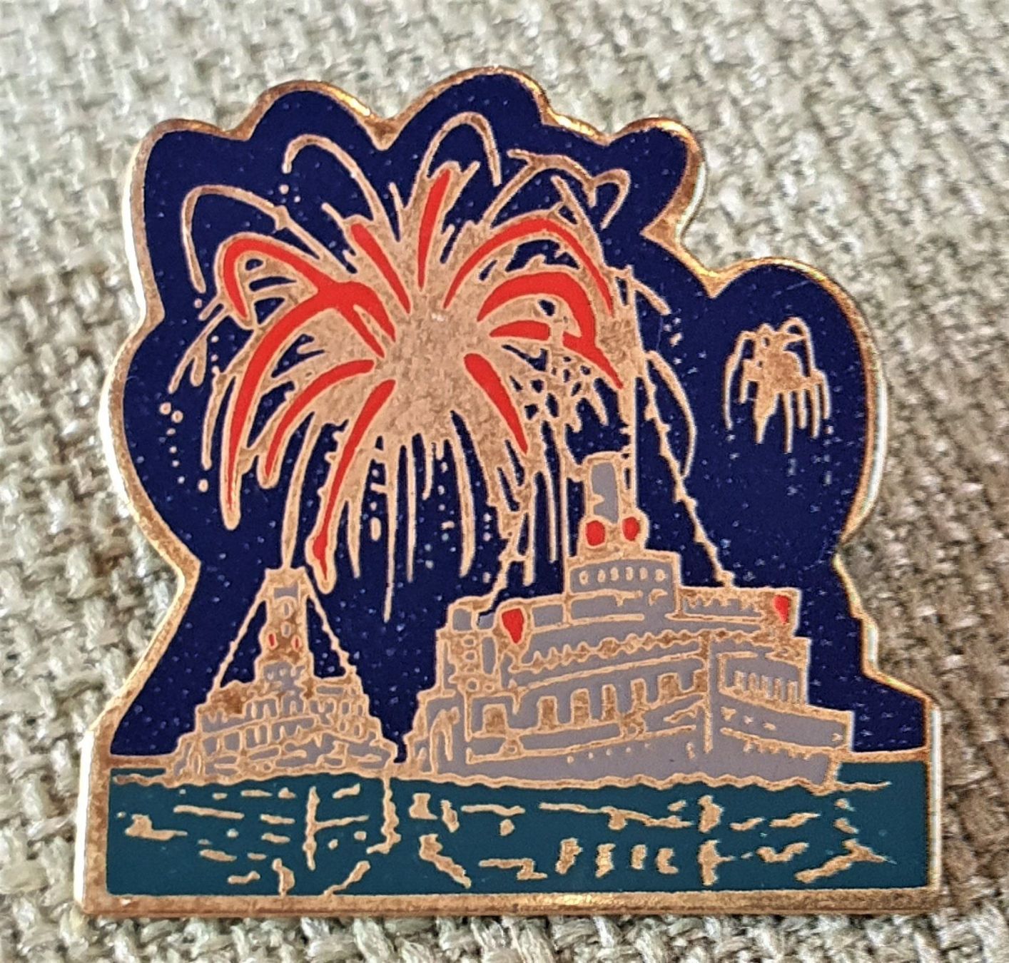 Placchette & Badge: D811 - Vierwaldstättersee Seenachtsfest – Usato da Reinach BL venduto da Boston-Verkauf