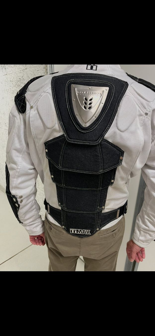 Icon Jacken: Motorradjacke Titan – Gebraucht aus Oberglatt ZH von Mperlen 3