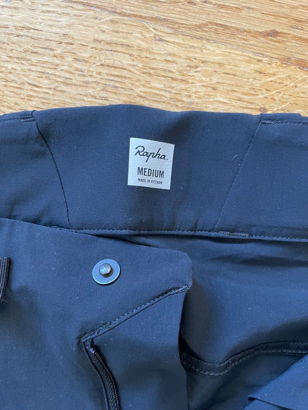 Rapha Pantaloni: Short VTT Rapha Trail Shorts Size M 55 - 59 cm – Nuovo (secondo la descrizione) da Genève venduto da ironsacha 1