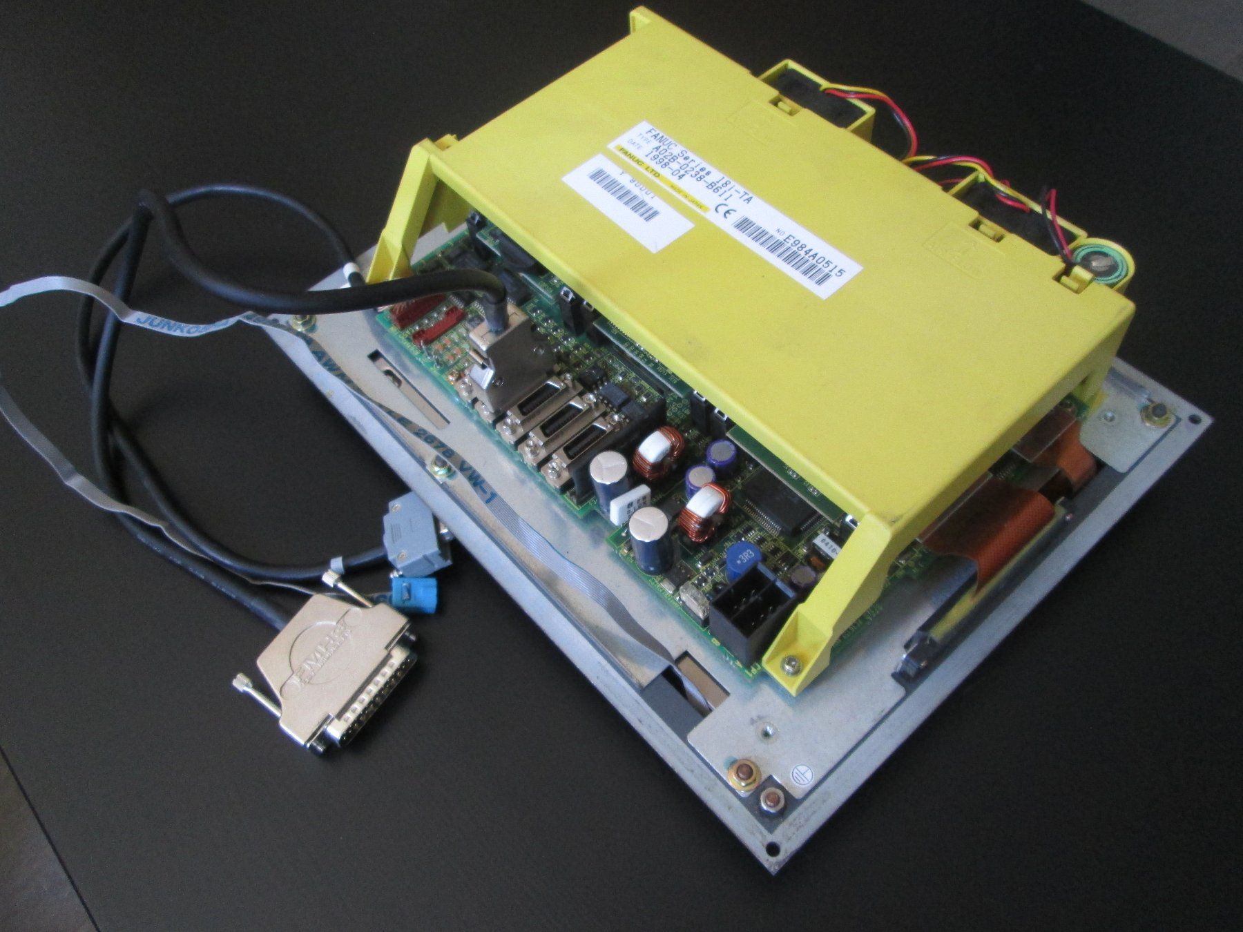 Fanuc Componenti elettronici: FANUC A02B-0238-B611 / Operator Interface / HMI /  18i-TA – Usato da Steffisburg venduto da Schwabis 9