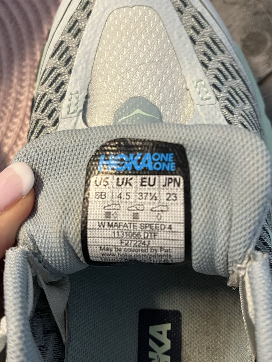 Hoka One One Scarpe da donna: Chaussures Hoka 37.5 – Usato da Saxon venduto da Marine11 2