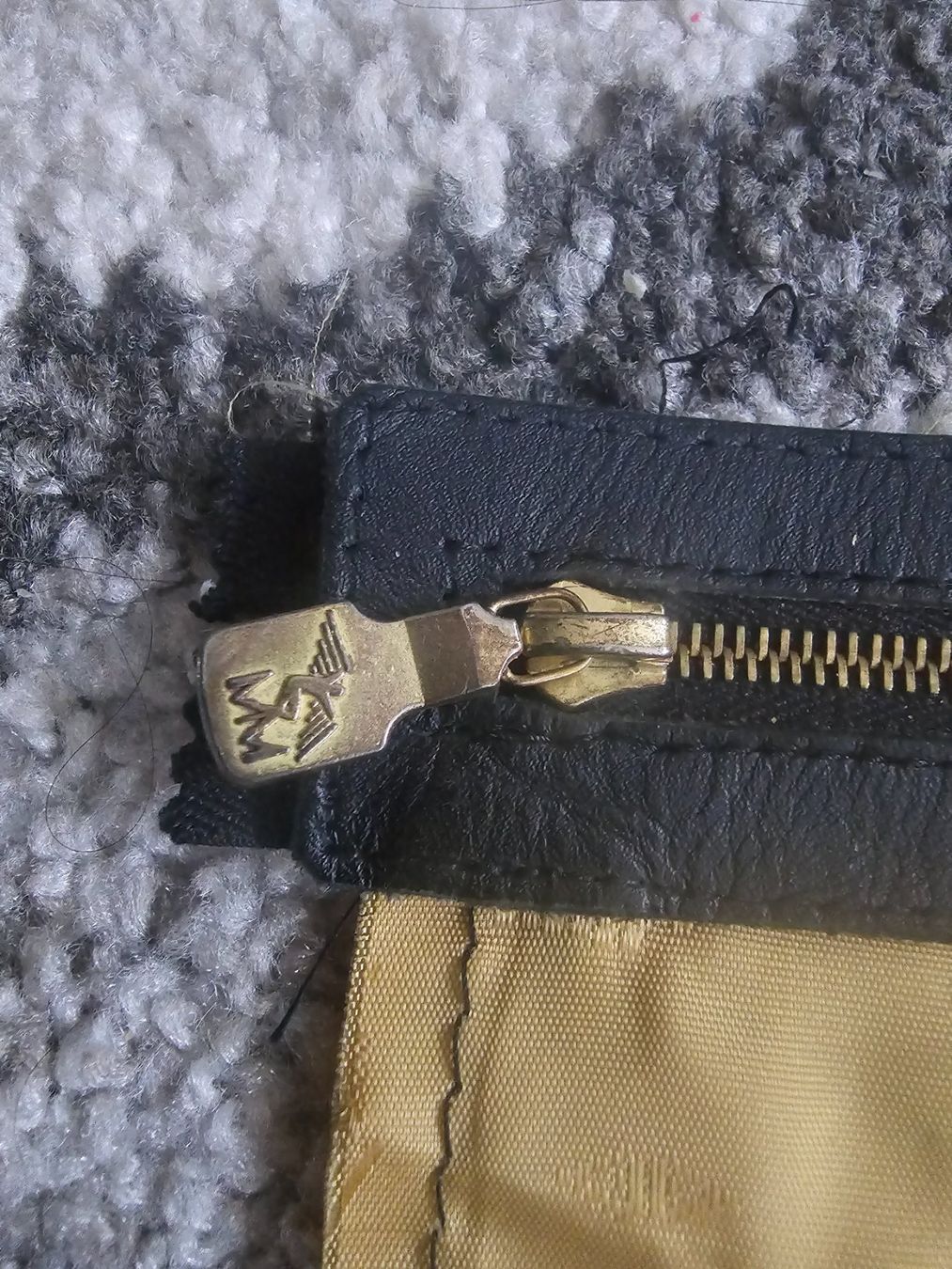 Maison Mollerus Taschen für Damen: Futterbeutel von Maison Mollerus – Gebraucht aus Zürich von Sokaina 2