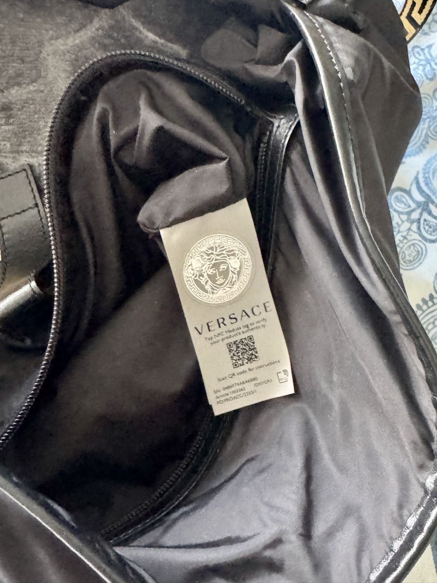 Versace Borse: Sac weekend Versace – Usato da Schlieren venduto da Zakram 4