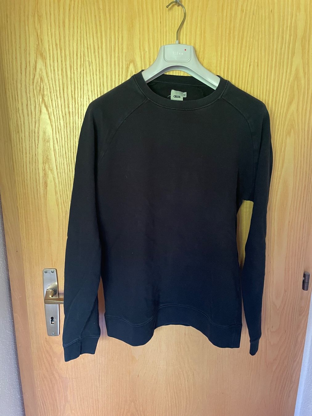 Asos Pullover & Sweatshirts: Asos  felpa nera misura M – Gebraucht aus Breganzona von Madame65