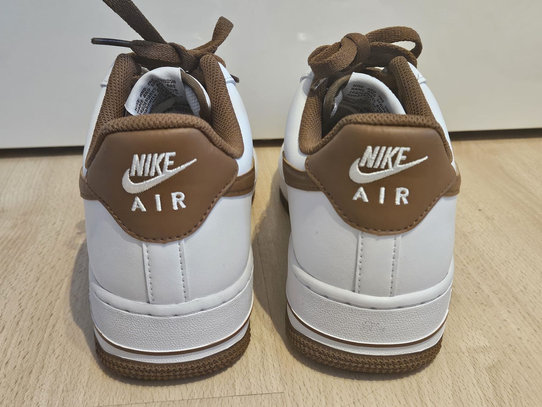 Nike Scarpe da uomo: Nike Air Force 1 Grösse 41 – Nuovo (secondo la descrizione) da Bäretswil venduto da butterhonig 5