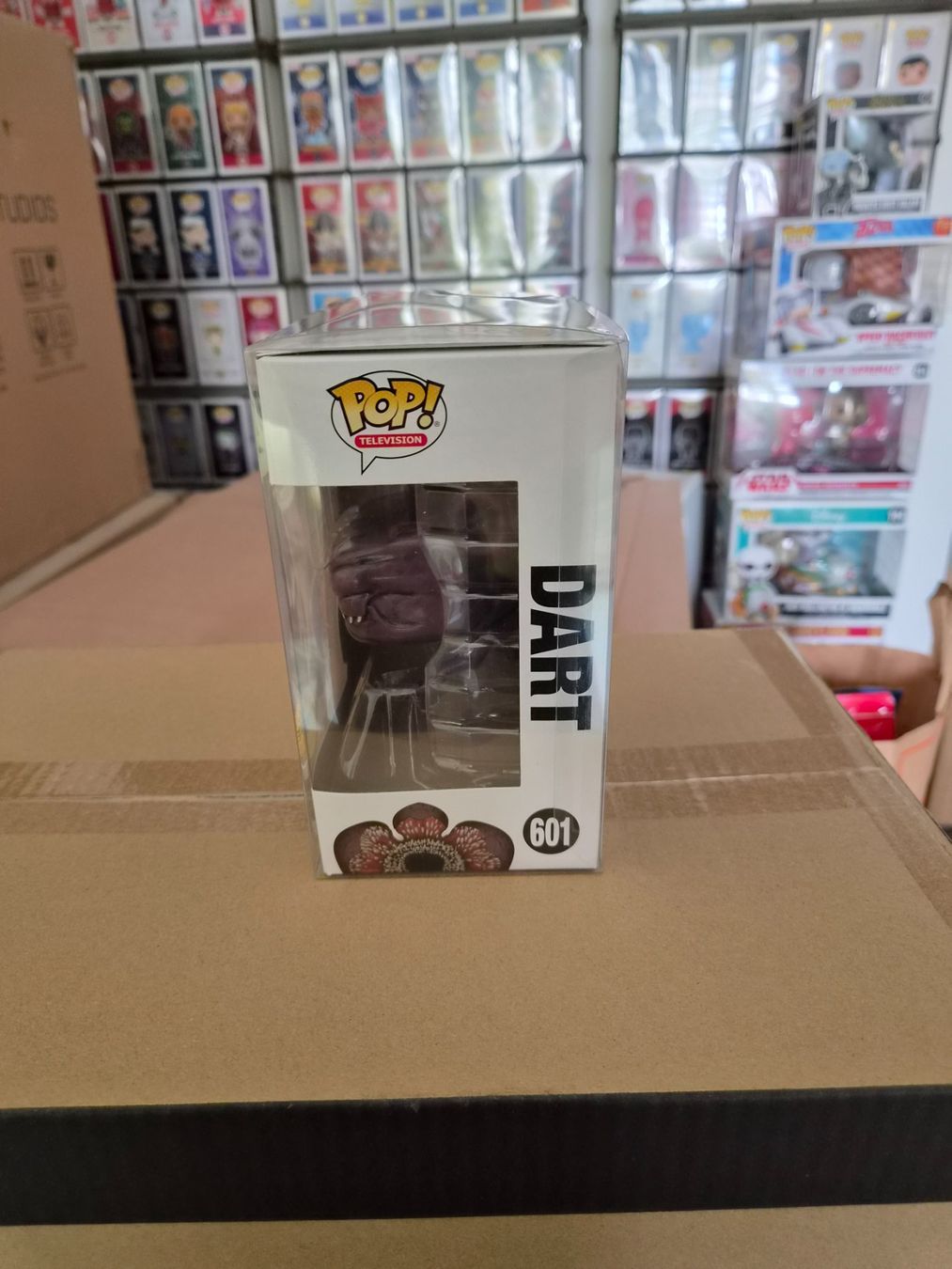 Funko Statuette: Funko Pop Dart #601 – Stranger Things Chase Edition – Nuovo e nell'imballaggio originale da Sisseln AG venduto da schenk-figuren 1