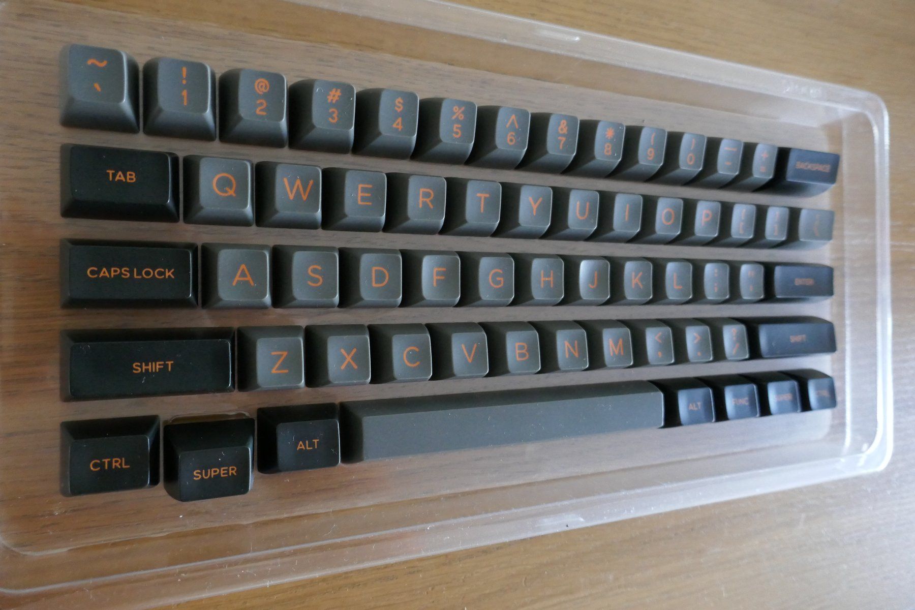 Tastiere: Domikey ABS Orange Dolch / SA Profile / 159 Keycaps set – Nuovo (secondo la descrizione) da Lutry venduto da Aghoithae 3