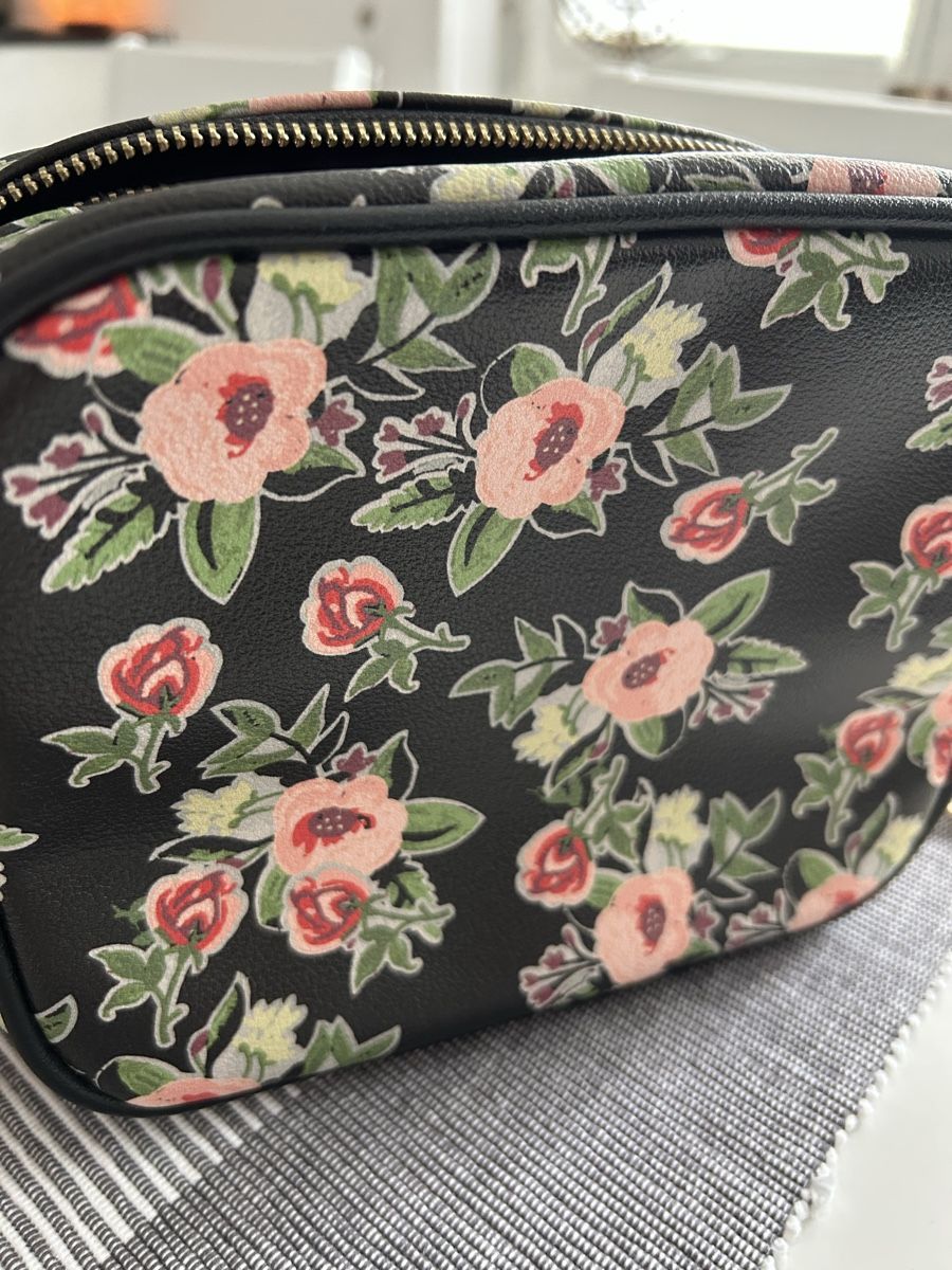 Borse da donna: Umhängetasche / Crossbody Bag – Usato da Mägenwil venduto da afiloni84 1