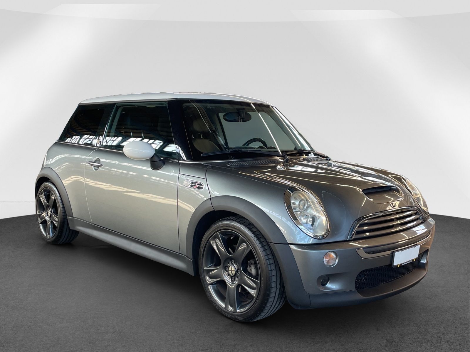 Mini Automobili: Mini Cooper S R53 – Usato da Steffisburg venduto da N.Brand