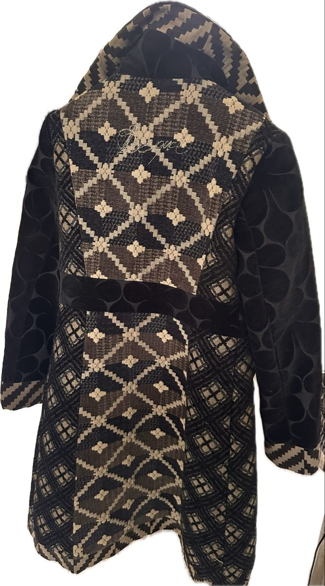 Desigual Cappotti: Desigual Damenmantel  – Nuovo (secondo la descrizione) da Burgdorf venduto da N.O.C. 1