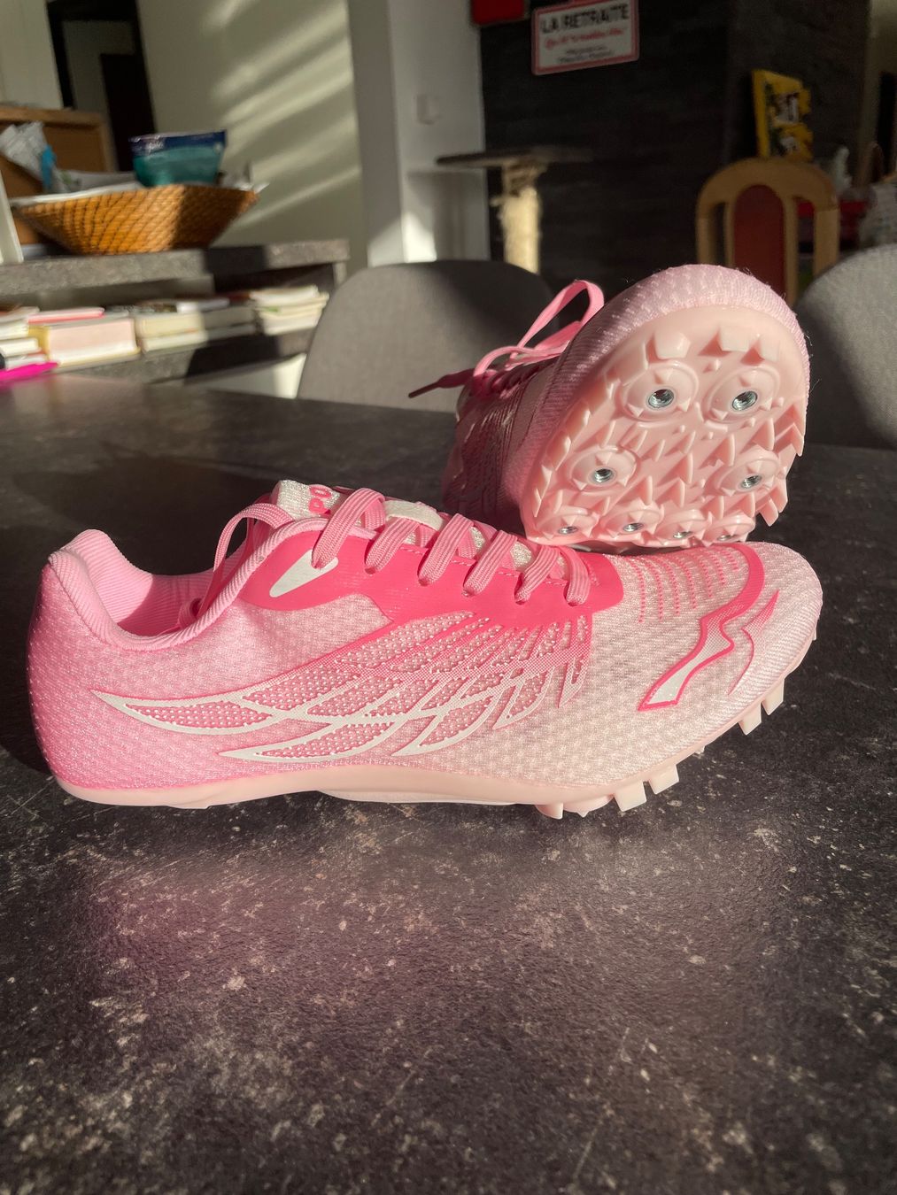 Scarpe da uomo: Chaussures d’athlétisme à pointes - neuves – Nuovo (secondo la descrizione) da Le Locle venduto da marie_b28 3