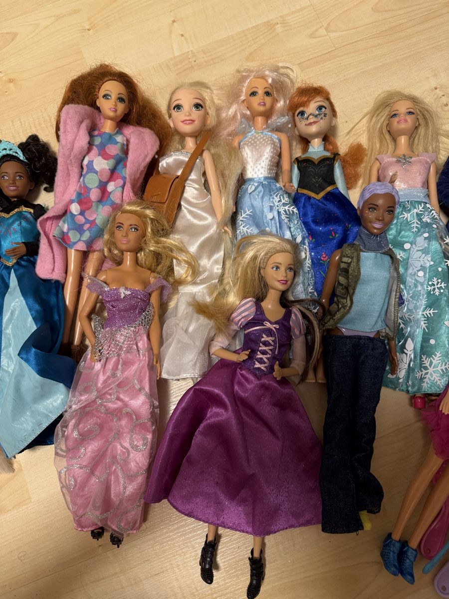 Spielzeuge: Barbie Puppen Set – Gebraucht aus Bassersdorf von em_mik18 3