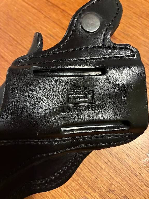 Tiro a segno: Holster cuir pour S&W – Usato da Le Cerneux-Veusil venduto da Maraud01 4