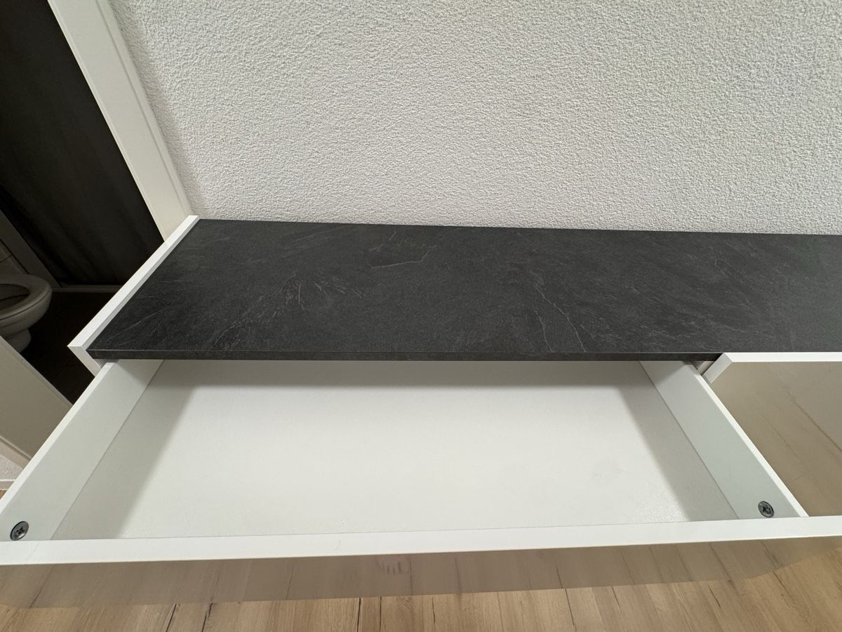Commodes: Schuhmöbel Weiss glänzend mit Schublade – D'occasion à Menziken par Ranma 1