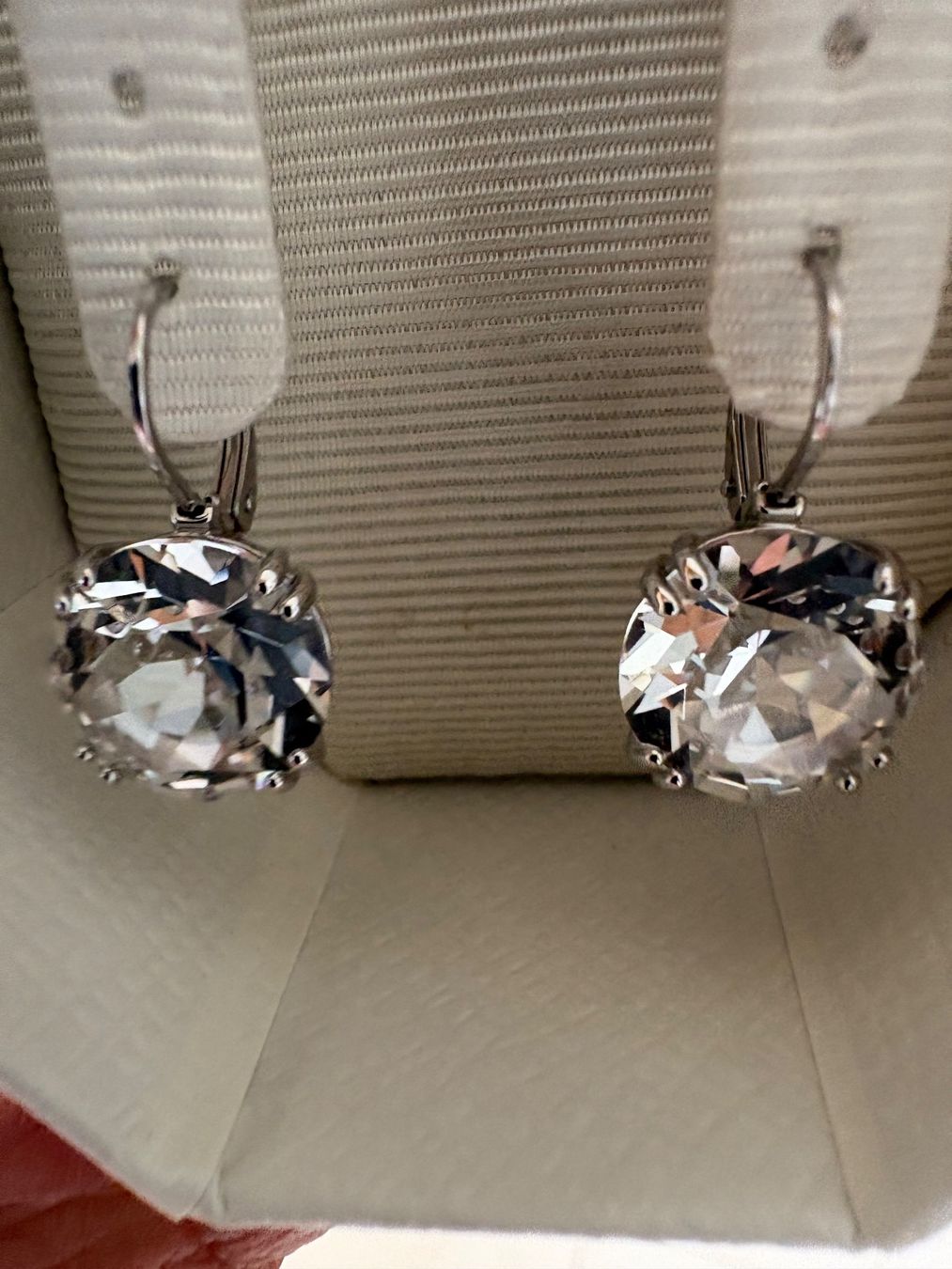 Swarovski Ohrringe & -stecker: Swarovski Ohrstecker/Ohrhänger – Neu (gemäss Beschreibung) aus Härkingen von sus_y7s8 2