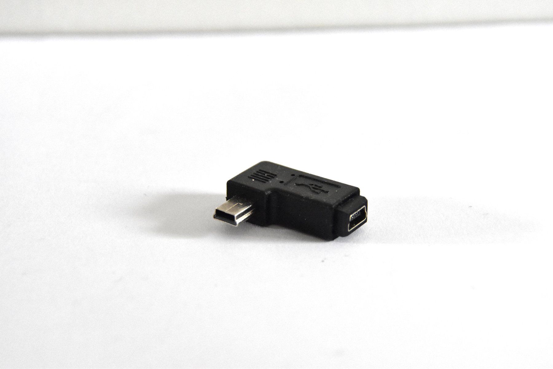 Unità & Adattatore: Micro-USB zu Micro-USB - 90°-Winkel – Usato da Pfäffikon SZ venduto da RainerZuefall