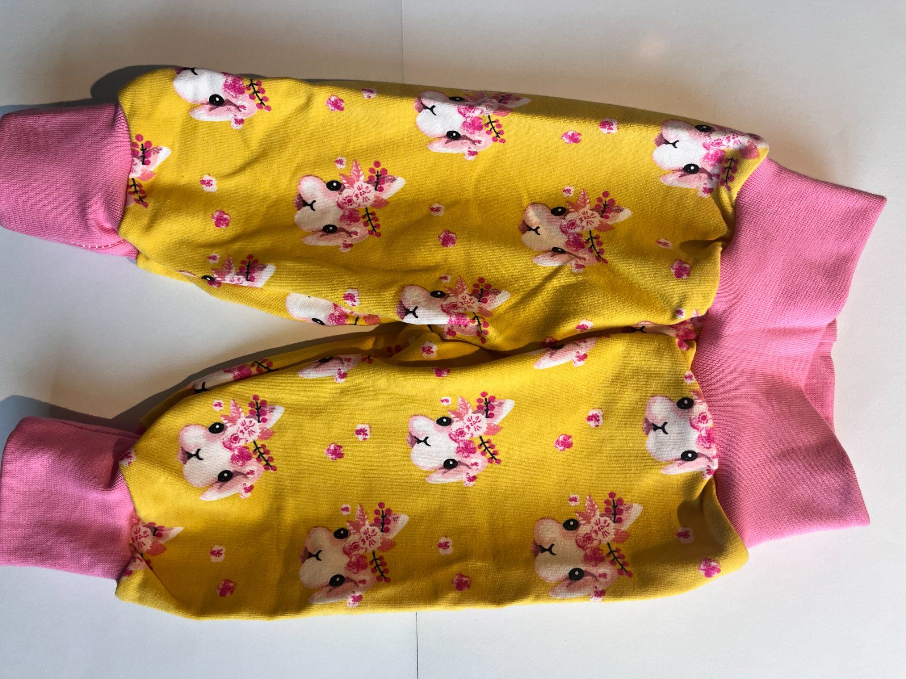 Hosen: 1 Kinderhose selbst genäht – Neu und originalverpackt aus Büsserach von bor_s88m