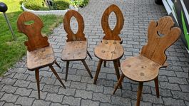 Antike Bauernstühle, Holzstühle, Stabellenstühle x4,sehr alt