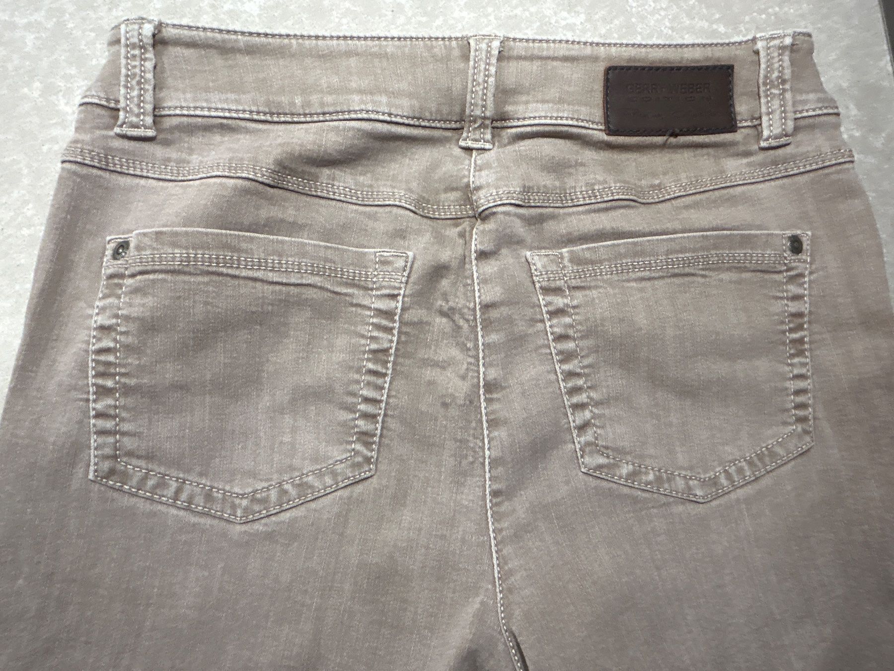 Gerry Weber Jeans: Jeans hellbraun von GERRY WEBER EDITION – Usato da Brunnen venduto da Nala2929 3