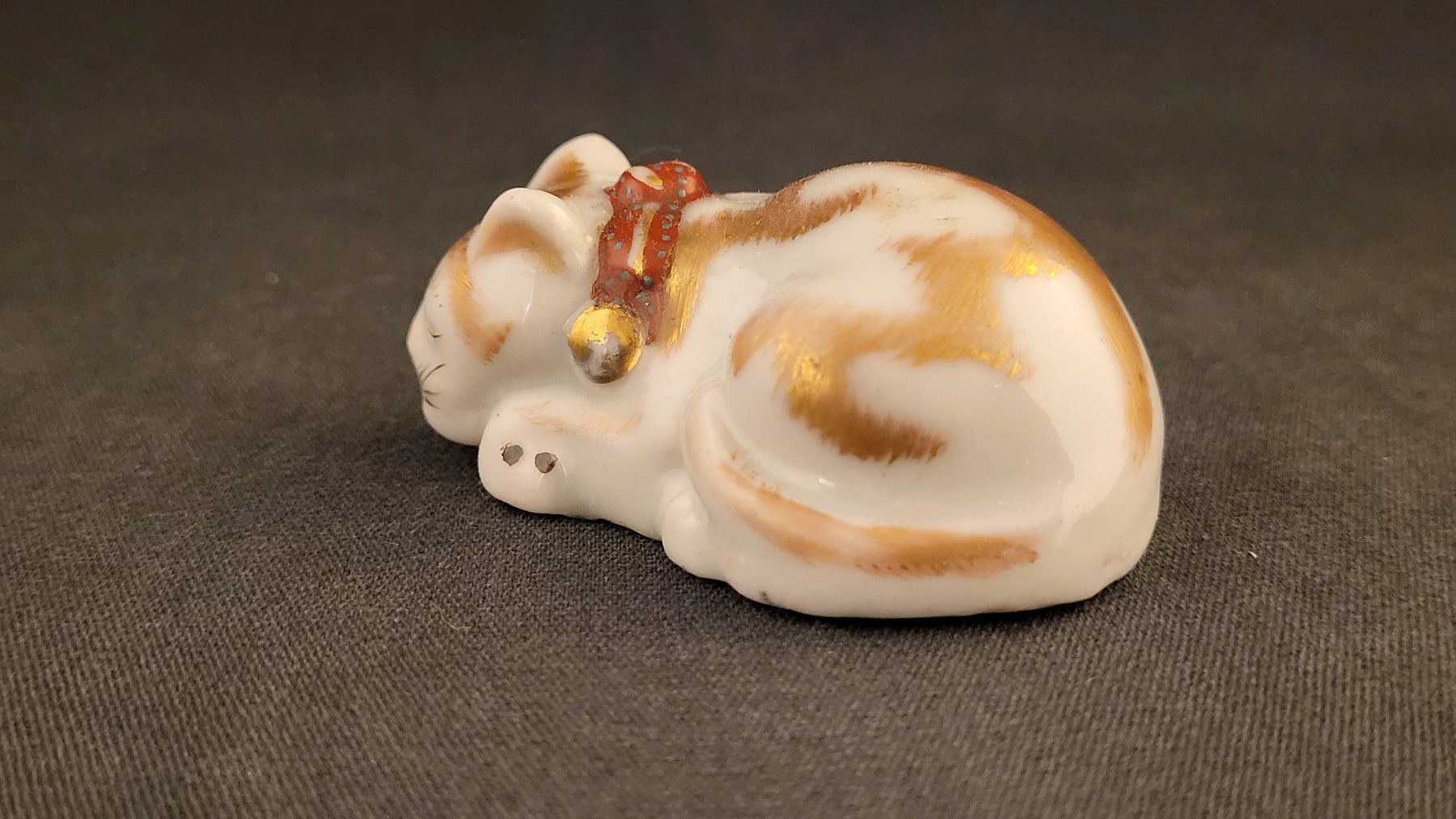 Figurines: Kutani - schlafende Katze Japan – D'occasion à Basel par spinne02 5