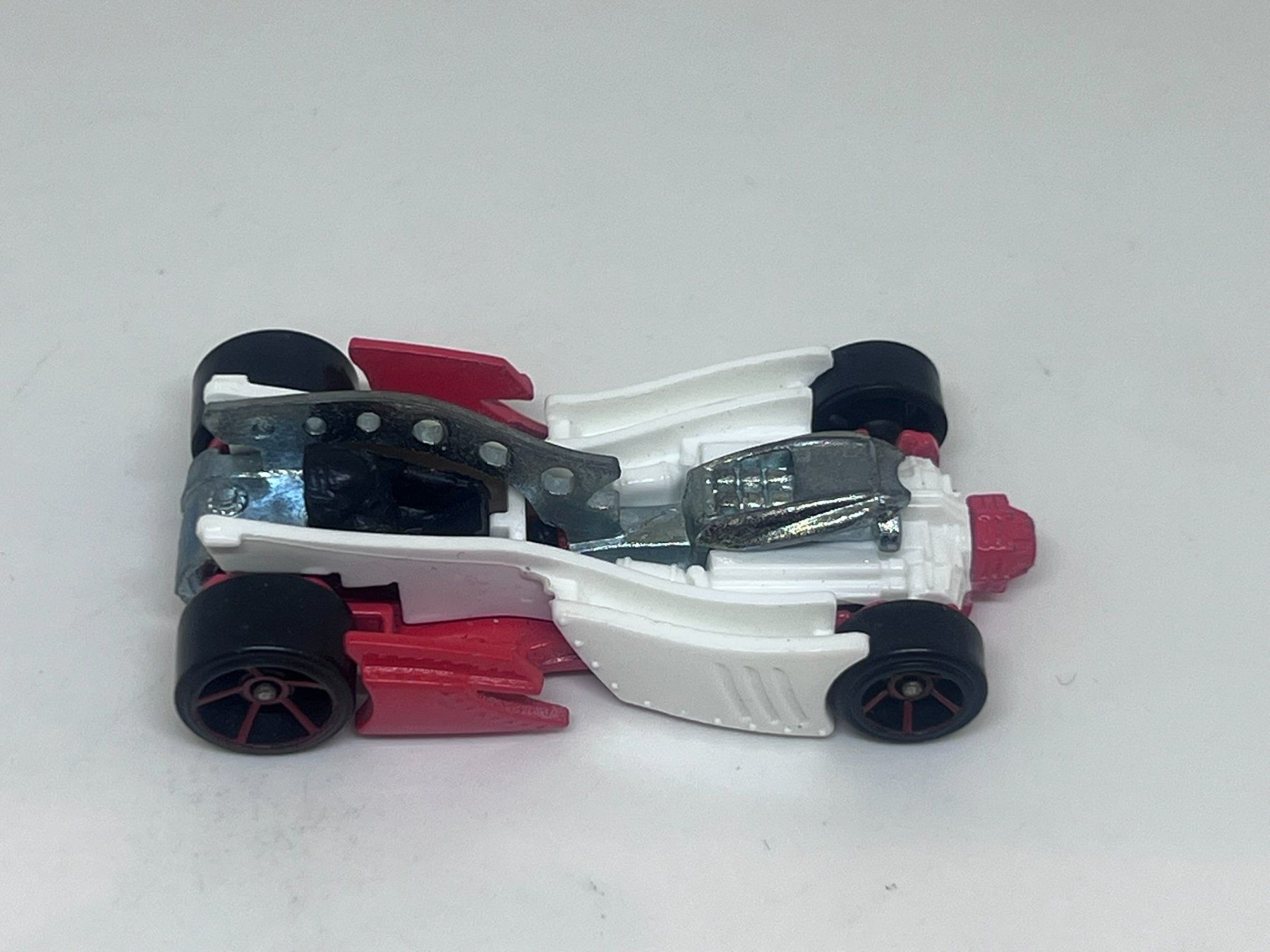 Hot Wheels Modellini d'auto: Hot Wheels Motoblade #94 – Usato da Wildegg venduto da LaaBoutique 1