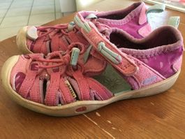 Pinke Keen Sandalen Gr.26