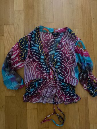 Bebe Butterfly Print Chiffon Bluse Gr. XS 🦋
