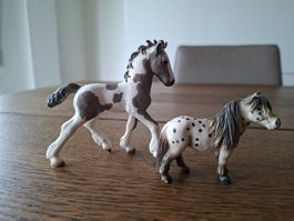 2 Schleich Fohlen , guter Zustand
