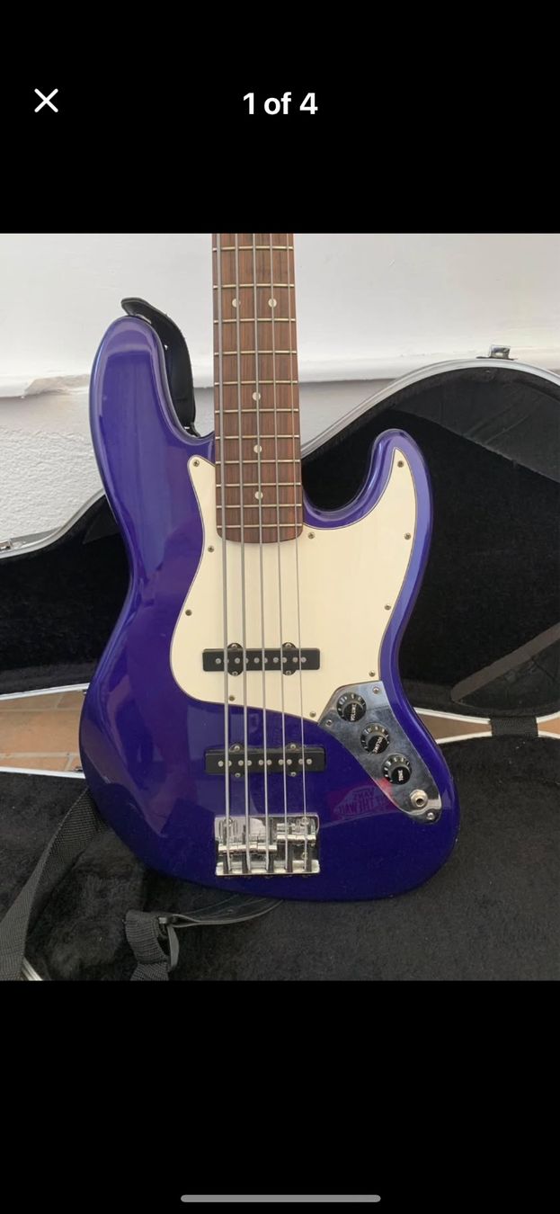 Fender Strumenti musicali: Fender Jazz Bass 5 strings – Usato da Flumenthal venduto da iva_9hdd