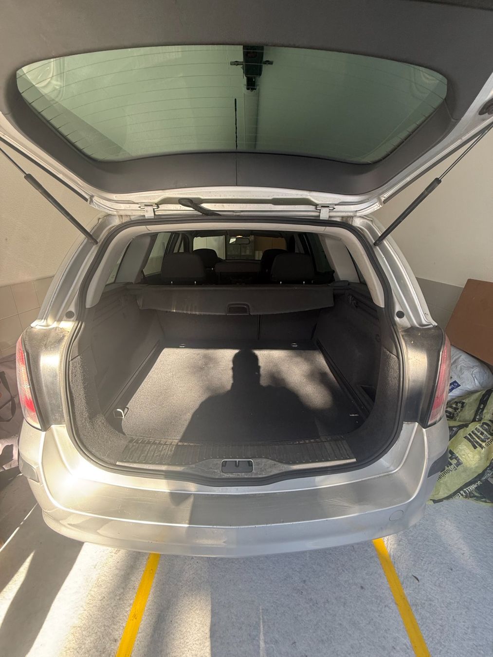 Opel Autos: 2006 Opel Astra H Break 1.6 essence – Gebraucht aus Pont-de-la-Morge von Darfal 4