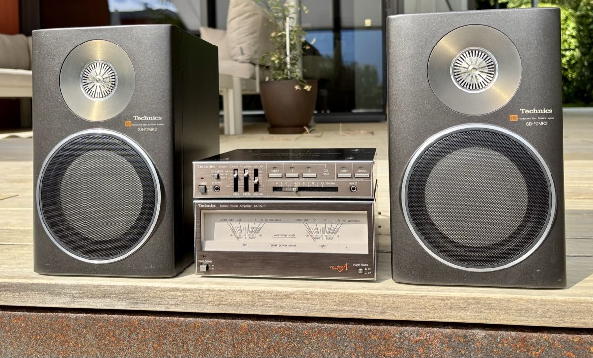 Technics Verstärker: Technics SA-007 Vor- und Endstufe mit Lautsprechern – Gebraucht aus Thun von Lagoontrap 1