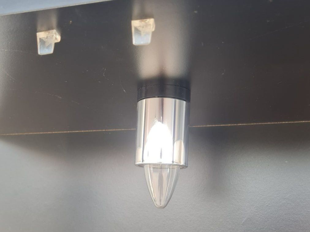 Vitrinen: Vitrine / Glas / Blau-Schwarz / Licht / 4 Tablar – Gebraucht aus Safenwil von Husqi2000 6