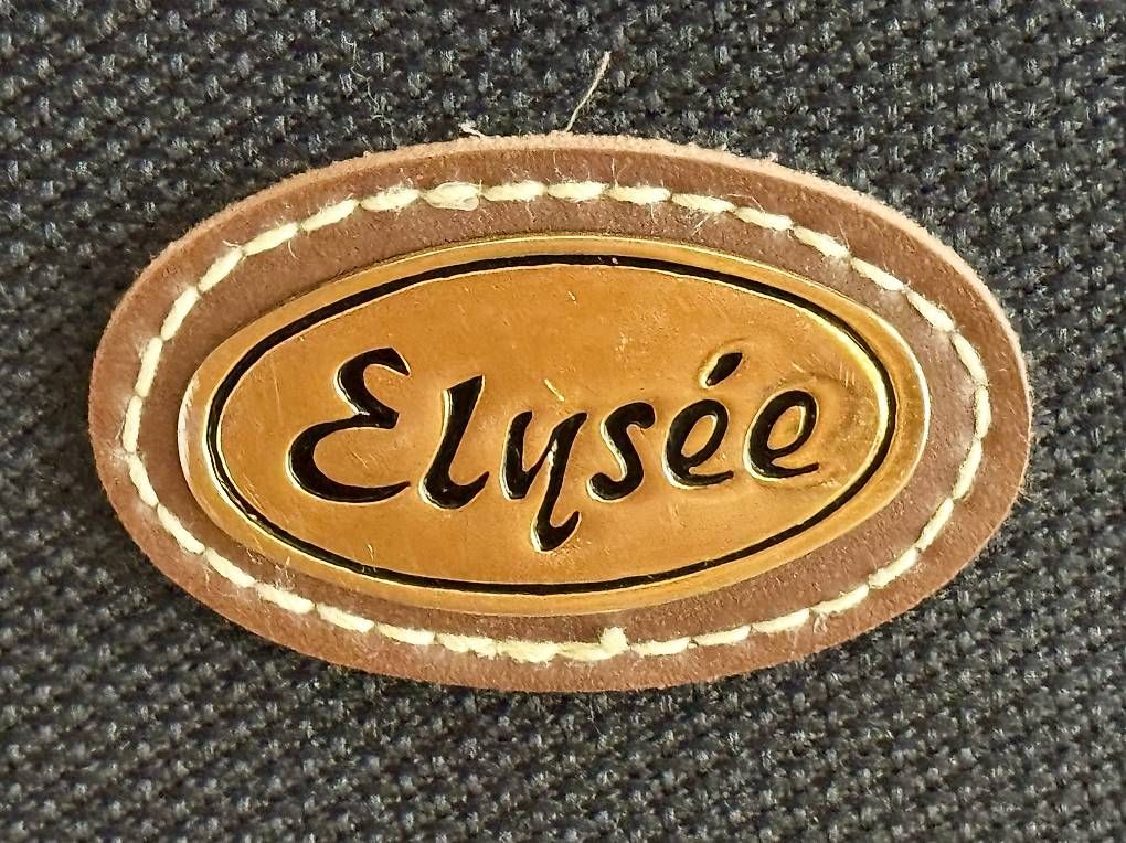 Valises de voyage: Kosmetikkoffer Elysée – D'occasion à Diepoldsau par Take1 3