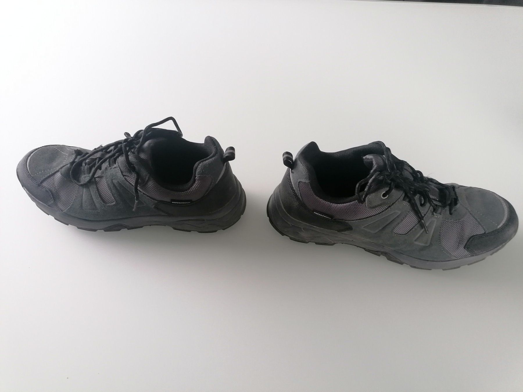 Scarpe da uomo: Guter Zustand: Wanderschuhe Herren 42 – Usato da Uster venduto da Smilla07 1