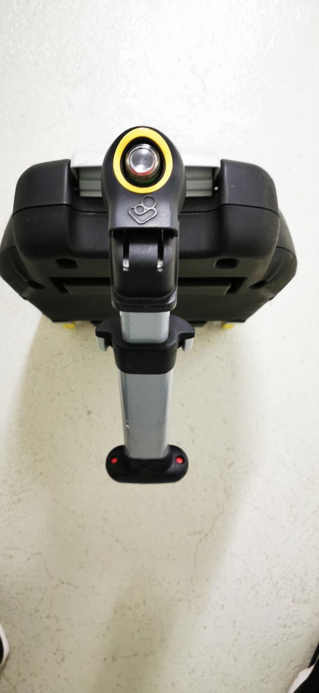 Supporti a parete: Iso fix Maxicosi – Usato da Gwatt (Thun) venduto da obe_ql55 1