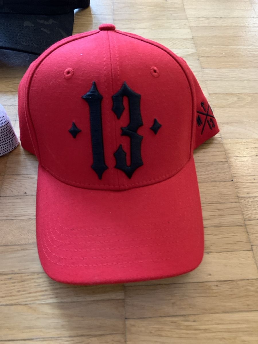 Altro in  Abbigliamento & Accessori: 3 Base Caps 2 Trucker 1 47  – Nuovo (secondo la descrizione) da Sisseln AG venduto da Gommibaerli87 2