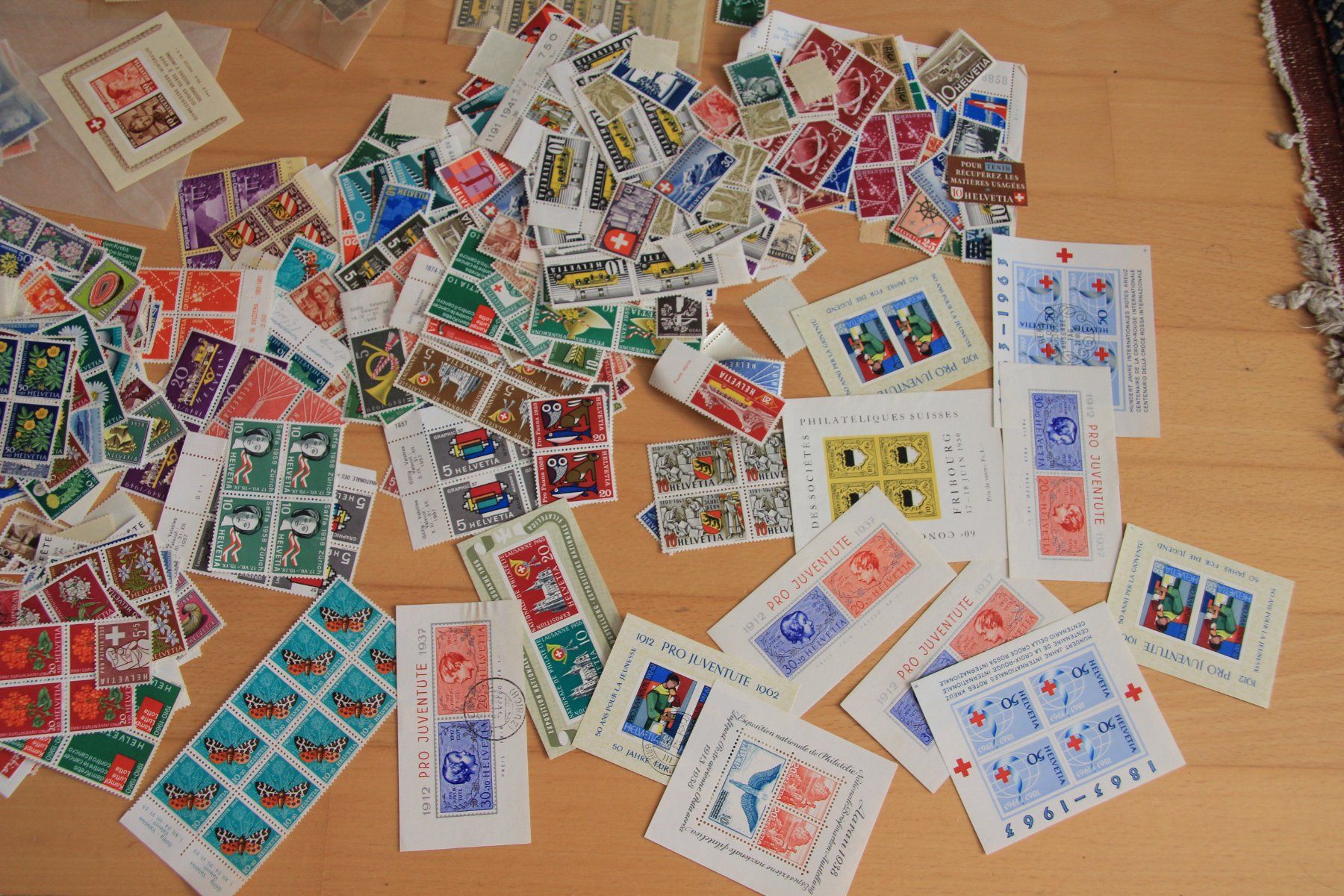 Alle Briefmarken: Schweiz Sammlung meist postfrisch – Gebraucht aus Schlieren von Sternstunde2 3