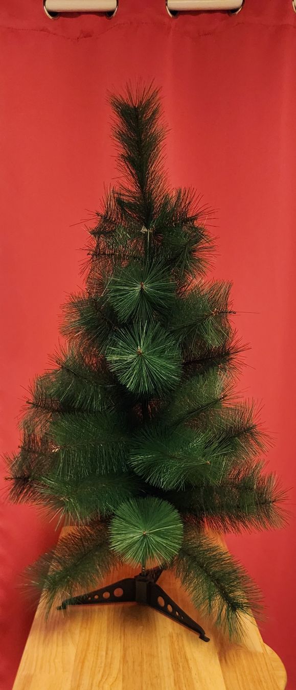 Alle Dekorationen: Kleiner Weihnachtsbaum – Gebraucht aus Bonfol von Mbribri