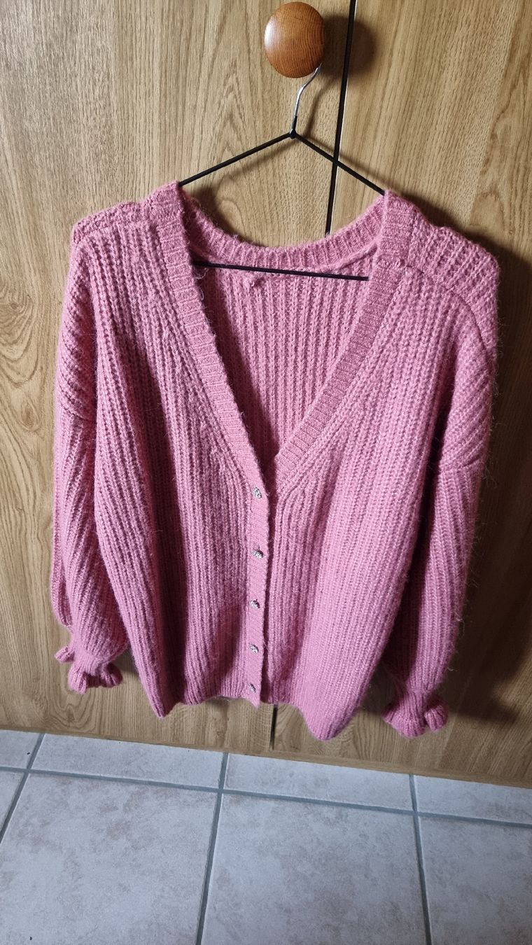 Maglioni & Felpe: Pull grossesse 34 – Usato da Les Breuleux venduto da Mily1991 1