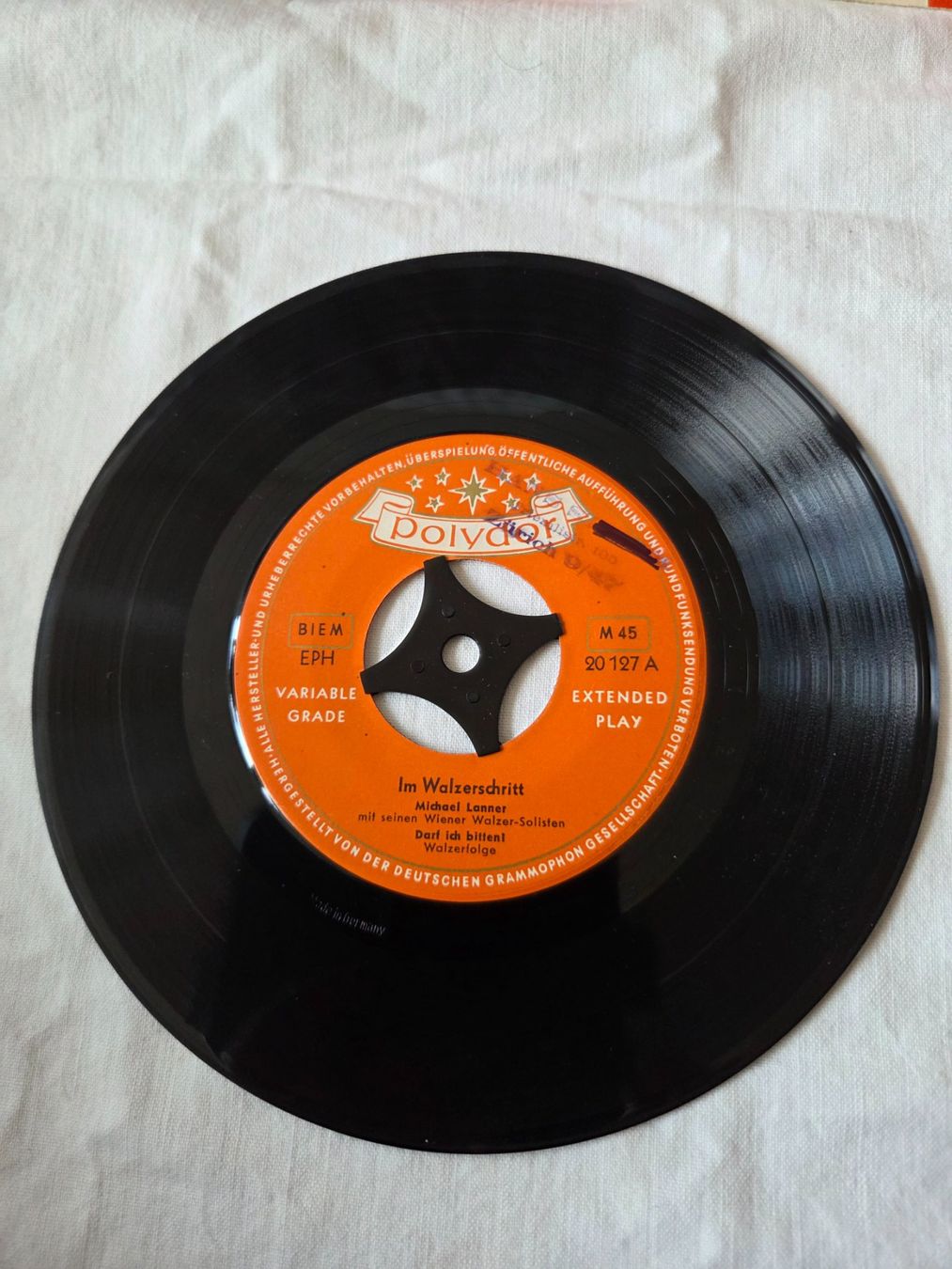 Dischi in vinile: 1955 Vinyl Single Michael Lanner mit seinen Wiener Walzer – Usato da Bettingen venduto da Wedgetail-Eagle2 3