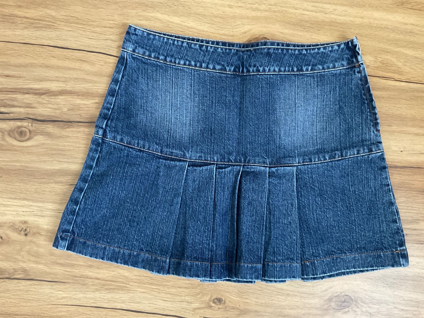 Kookai Gonne: KOOKAI Jeans-Röckli – Nuovo (secondo la descrizione) da Luterbach venduto da Gipfelchriesi