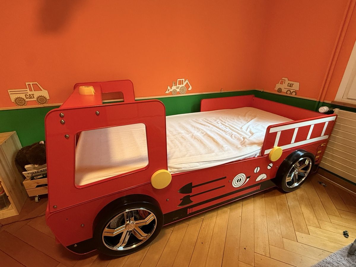 Lits: Kinderbett Feuerwehr  – D'occasion à St. Gallen par ama_2pyl