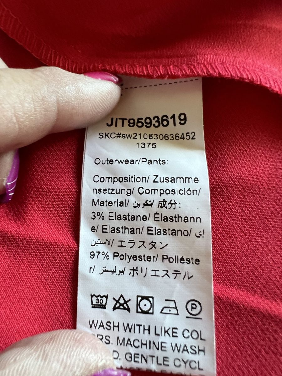 Giacche: Veste rouge tendance printemps/été – Usato da Chézard-St-Martin venduto da Cheyenne_75 3