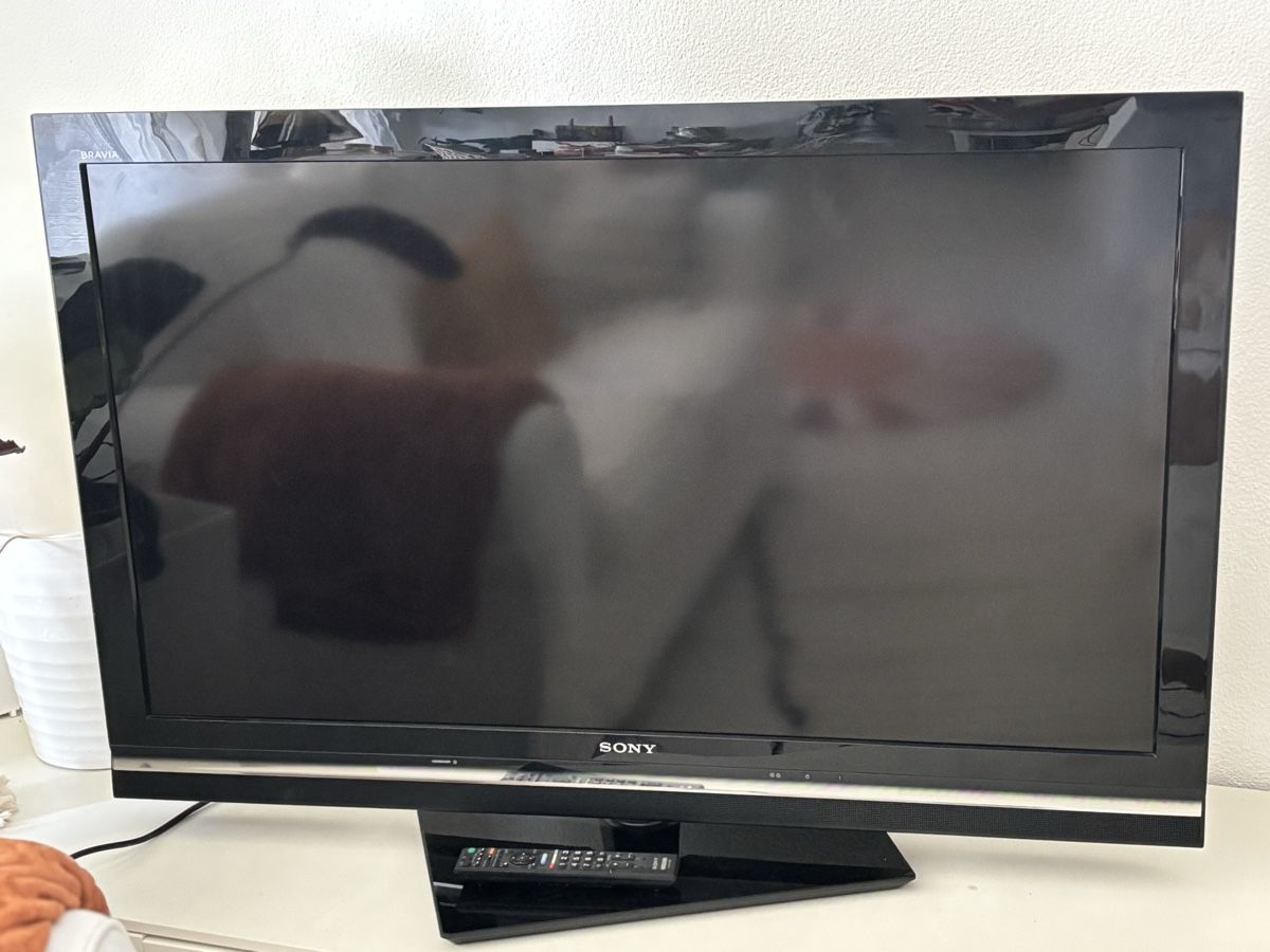Sony Fernseher: TV SONY Bravia 45 Zoll – Gebraucht aus Eglisau von 3flower-power3 5