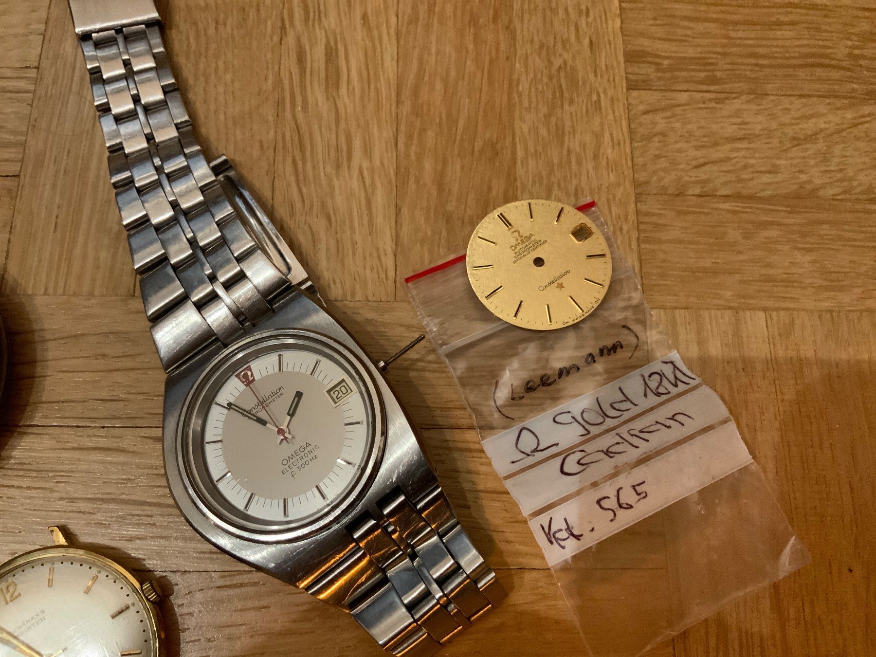 Orologi: Kiste mit diversen Uhren, Armbänder, Teile – Difettoso da Oberengstringen venduto da krumpaszky 2