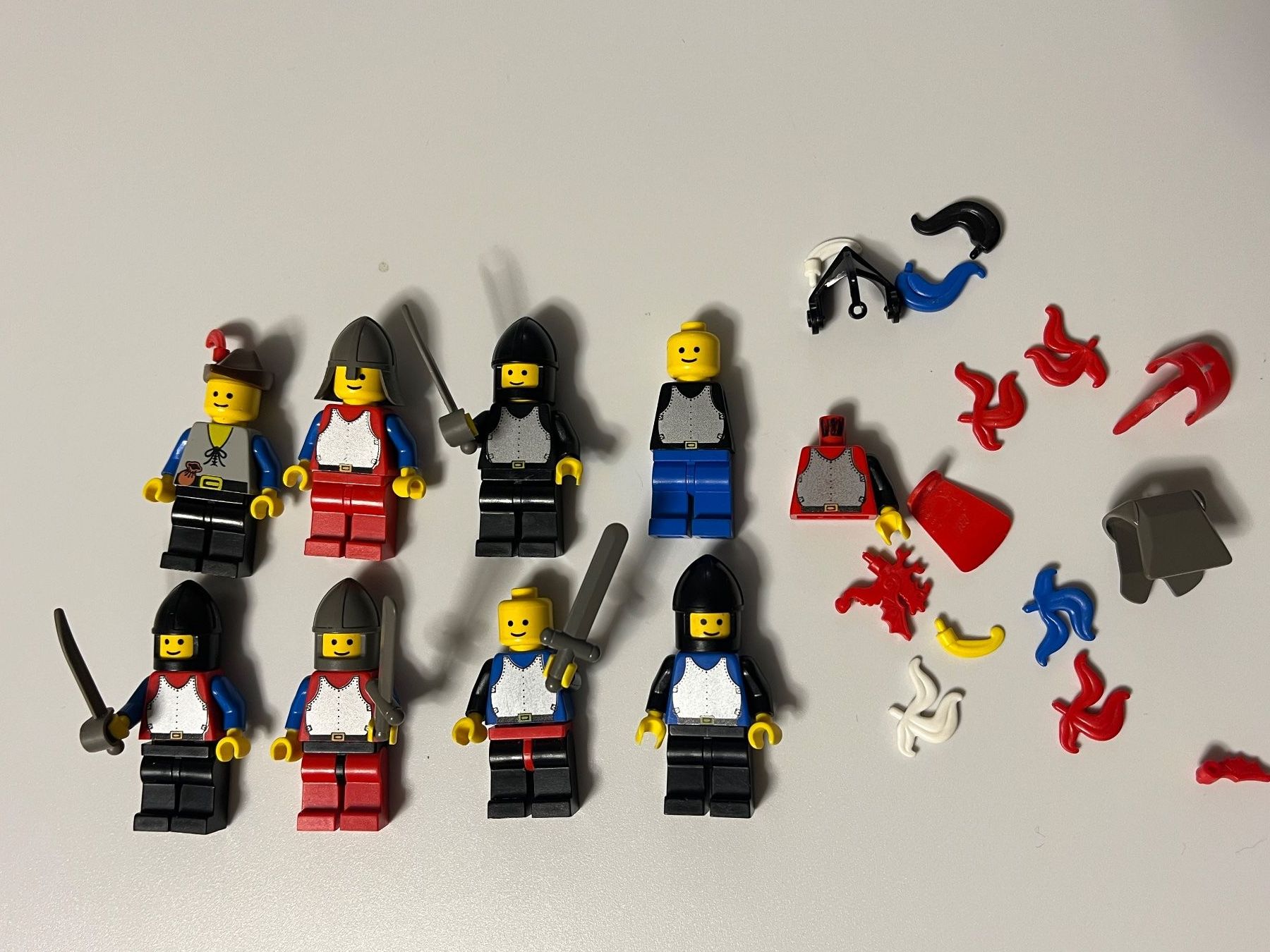 Konvolut LEGO Ritter Castle Minifiguren, 80er Jahre (Gebraucht) in ...