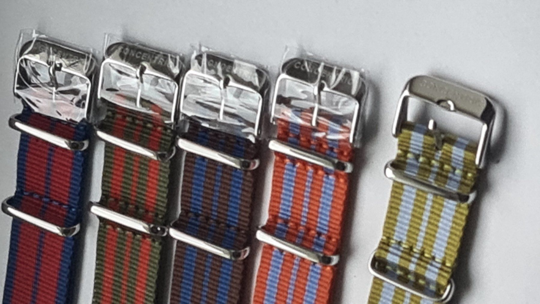 Uhren: Concentric Automatic A-054 Farbiges Armbanduhr Unikat – Neu und originalverpackt aus Basel von Subwave 4