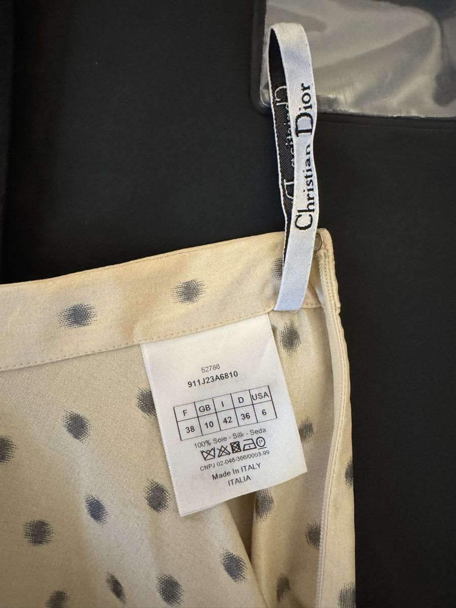 Dior Gonne: Christian Dior Seidenrock mit Polka Dots – Nuovo (secondo la descrizione) da Zürich venduto da SF2023 3