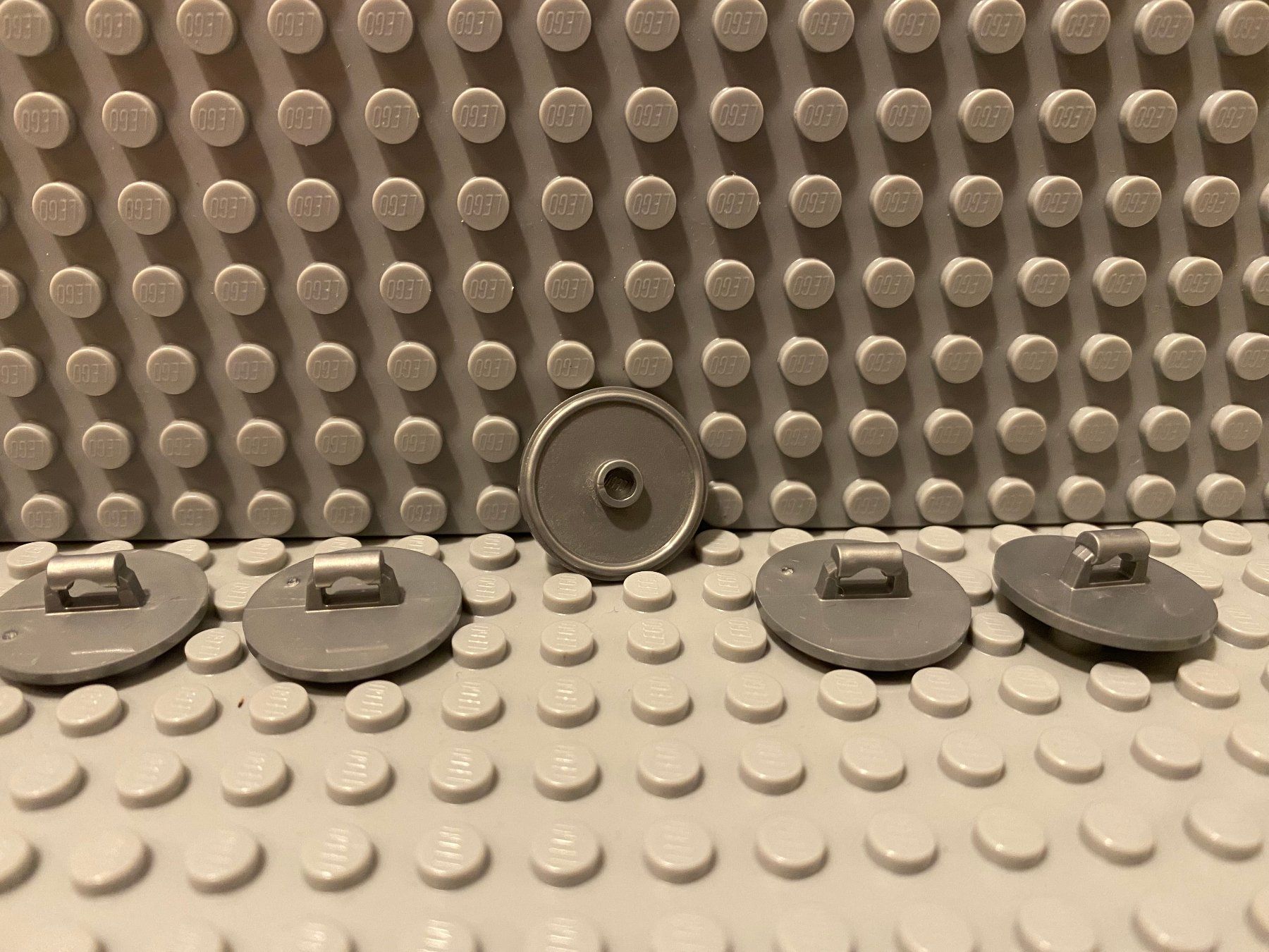 Lego Kit di costruzioni: Lego Ritter - 5 x Schild grau – Nuovo (secondo la descrizione) da Horw venduto da G39517sG 1